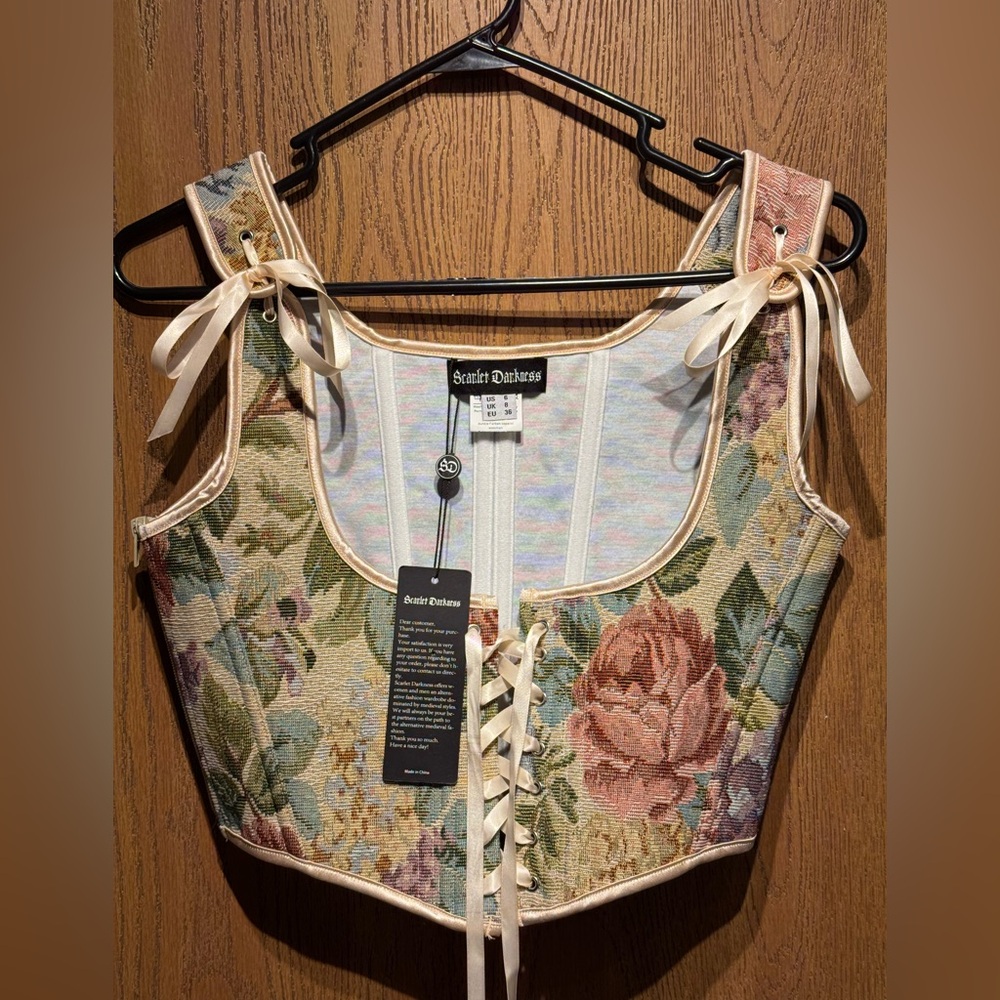 Scarlet DarknessRenaissance-style floral corset bustier top featuring a jacquard